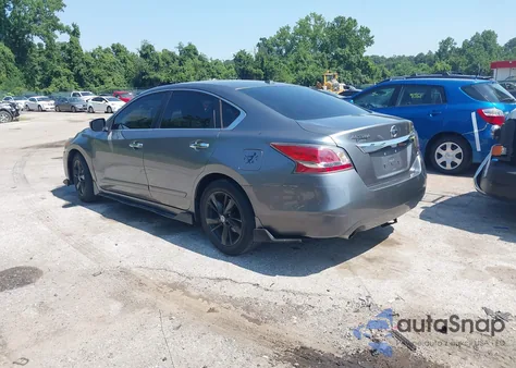 2015 Nissan Altima 2.5 Sv из США, поврежденный, VIN 1N4AL3AP7FC586265